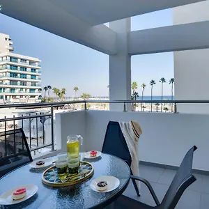 Airbnsea Centre Side Sea View Larnaka